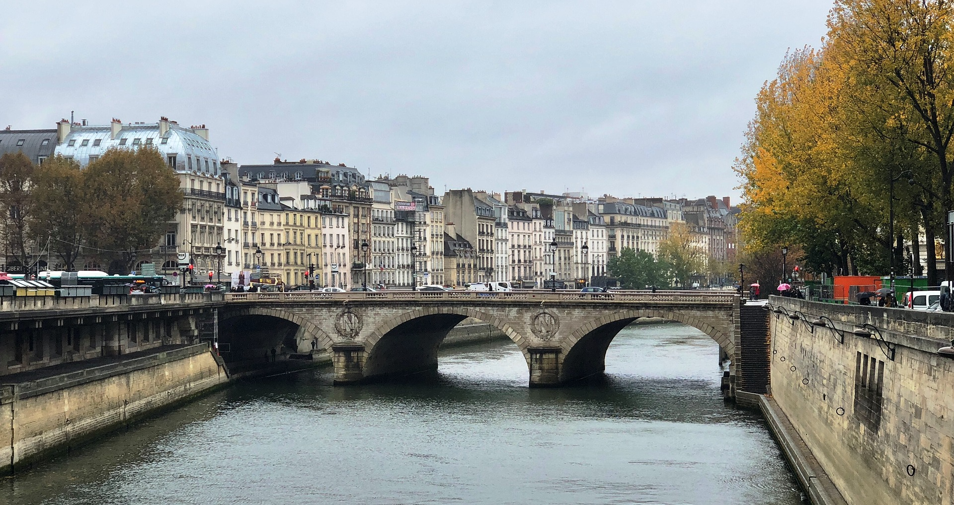 amat paris